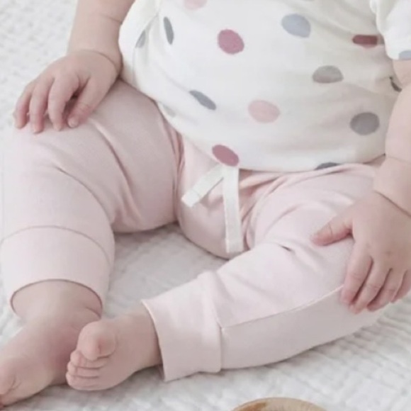 Baby girl pants bundle of 3 - new! - pink tones and gray pants - baby bundle - Picture 6 of 7